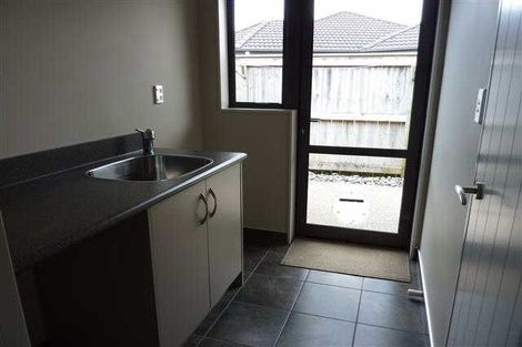 Photo of property in 6 Cranmer Close, Rototuna North, Hamilton, 3210