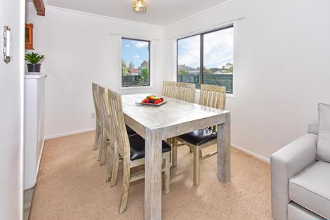 Photo of property in 3 Iris Place, Clendon Park, Auckland, 2103