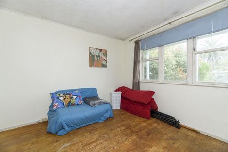 Photo of property in 31 Cobham Crescent, Kelston, Auckland, 0602