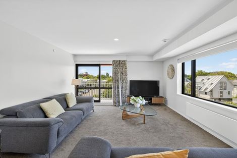 Photo of property in Gloucester Towers, 11/28 Gloucester Street, Christchurch Central, Christchurch, 8013