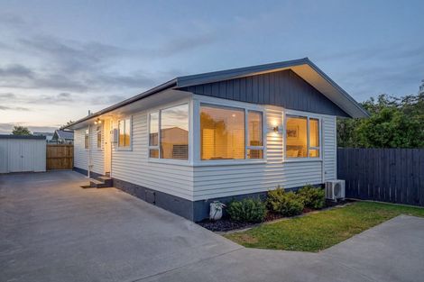 Photo of property in 289 Shakespeare Street, Leamington, Cambridge, 3432