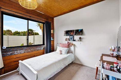 Photo of property in 1 Grey Street, Bay View, Napier, 4104