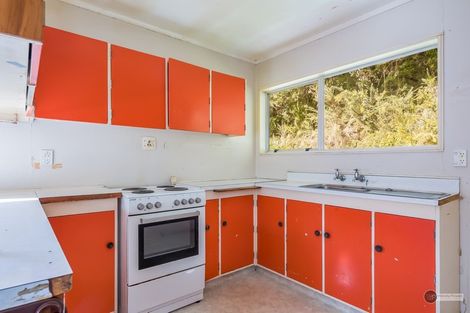 Photo of property in 2/22 Shackleton Grove, Stokes Valley, Lower Hutt, 5019