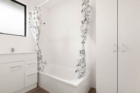 Photo of property in 67b Redcrest Avenue, Red Hill, Papakura, 2110