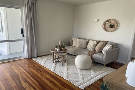 Photo of property in 1 Palmerston Road, Havelock North, 4130