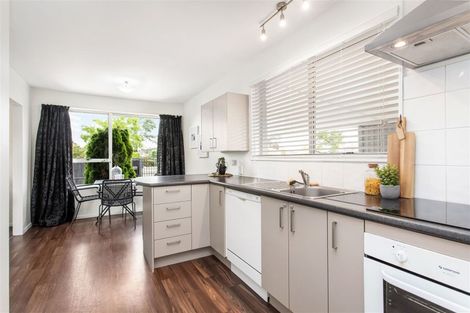 Photo of property in 361 Main North Road, Redwood, Christchurch, 8051