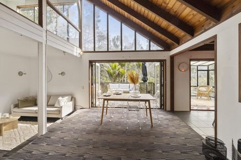 Photo of property in 195 Atkinson Road, Titirangi, Auckland, 0604