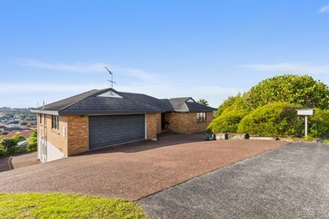 Photo of property in 108 Luckens Road, West Harbour, Auckland, 0618