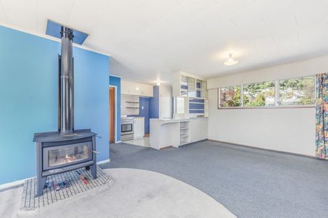 Photo of property in 3b Taranaki Street, Picton, 7220