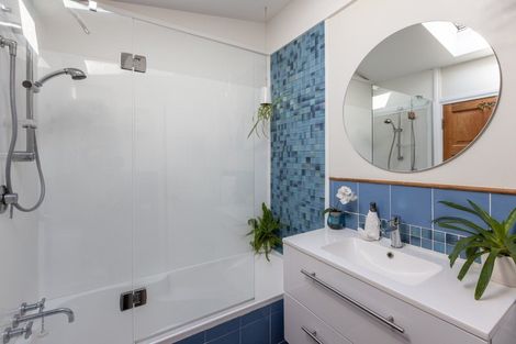 Photo of property in 128 Charles Street, Westshore, Napier, 4110