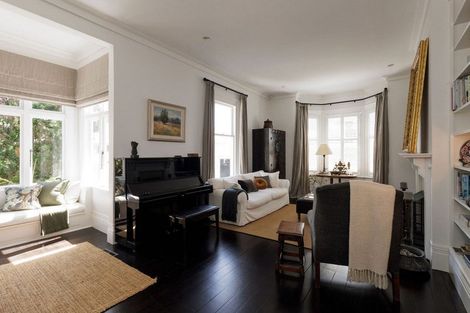 Photo of property in 165 Karori Road, Karori, Wellington, 6012