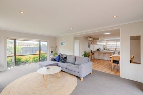 Photo of property in 265 Queenspark Drive, Parklands, Christchurch, 8083