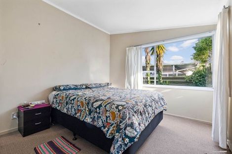 Photo of property in 2/5 Camden Road, Sandringham, Auckland, 1025