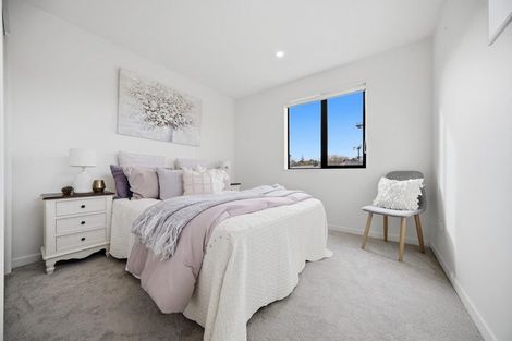 Photo of property in 28b Kereru Street, Henderson, Auckland, 0612