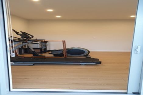 Photo of property in 4 Kauri Grove Drive, Kumeu, 0810