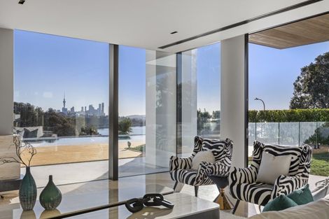 Photo of property in 92 Paritai Drive, Orakei, Auckland, 1071