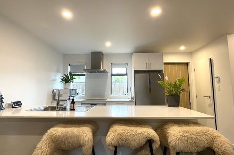 Photo of property in 4c Wattle Road, Sunnyvale, Auckland, 0612