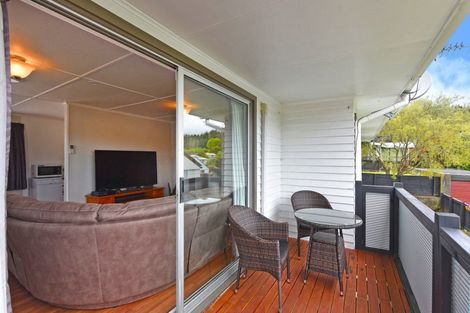 Photo of property in 13 Edelweiss Grove, Timberlea, Upper Hutt, 5018