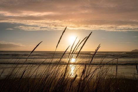 Photo of property in 108 Wellington Road, Paekakariki, 5034