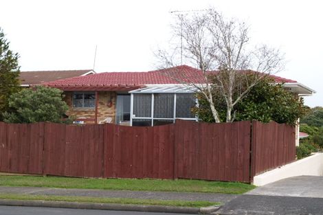 Photo of property in 7 Advene Road, Cockle Bay, Auckland, 2014
