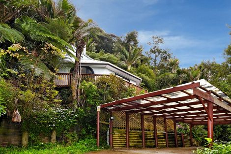 Photo of property in 201 Shaw Road, Titirangi, Auckland, 0604