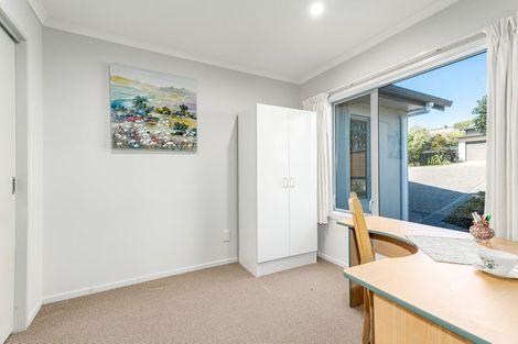 Photo of property in 19 Tongariro Drive, Aotea, Porirua, 5024