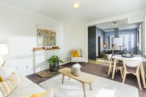 Photo of property in 78a Lake Road, Narrow Neck, Auckland, 0624