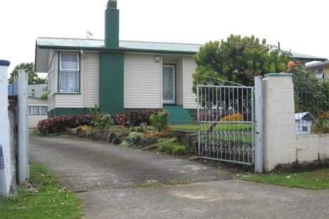 Photo of property in 12 Imrie Avenue, Mangere, Auckland, 2022