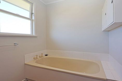 Photo of property in 43 Tamar Street, South Hill, Oamaru, 9400