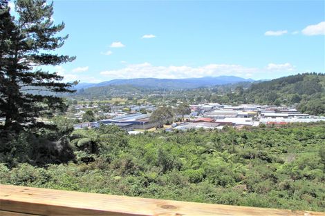 Photo of property in 23 King Charles Drive, Kingsley Heights, Upper Hutt, 5018