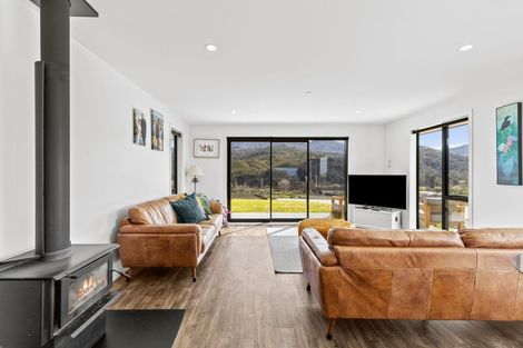 Photo of property in 38 Pineview Way, Motueka, 7196