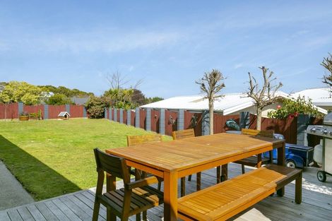 Photo of property in 2 Battersea Place, Richmond Heights, Taupo, 3330