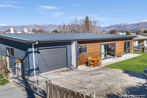 Photo of property in 22 Ortive Street, Cromwell, 9310