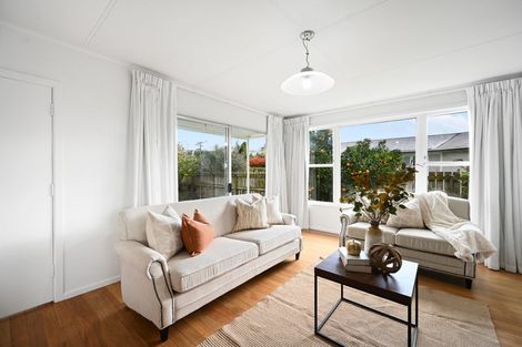 Photo of property in 64 Aurora Terrace, Hillcrest, Hamilton, 3216