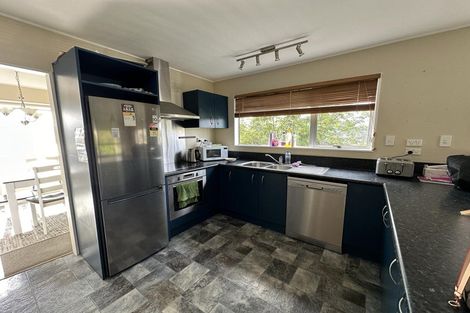 Photo of property in 89 Kahu Road, Paremata, Porirua, 5024