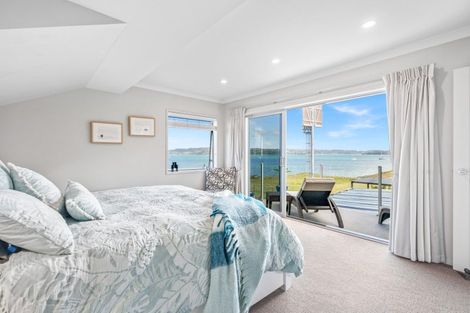 Photo of property in 36 Karoro Road, One Tree Point, 0118