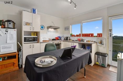 Photo of property in 71 College Road, Northcote, Auckland, 0627