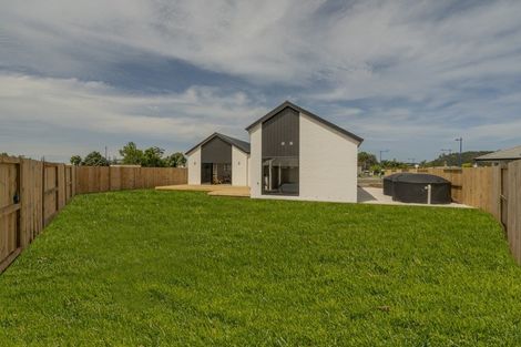 Photo of property in 26 Palm Drive, Whitianga, 3510