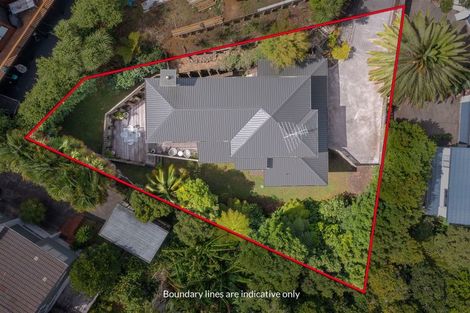 Photo of property in 2/25 Howard Road, Northcote, Auckland, 0627