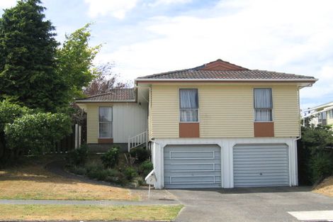 Photo of property in 2 Tacoma Drive, Totara Park, Upper Hutt, 5018