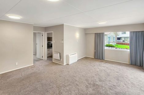 Photo of property in 2 Ferretti Grove, Avalon, Lower Hutt, 5011