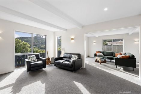 Photo of property in 8a David Crescent, Karori, Wellington, 6012