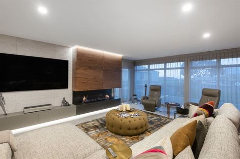 Photo of property in 8b Oceanbeach Road, Mount Maunganui, 3116