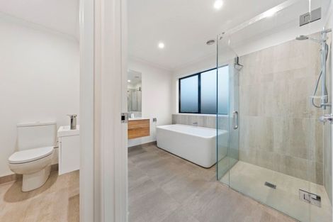 Photo of property in 16a Glenkirk Crescent, Pokeno, 2402