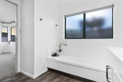 Photo of property in 62 Stableford Drive, Pyes Pa, Tauranga, 3112