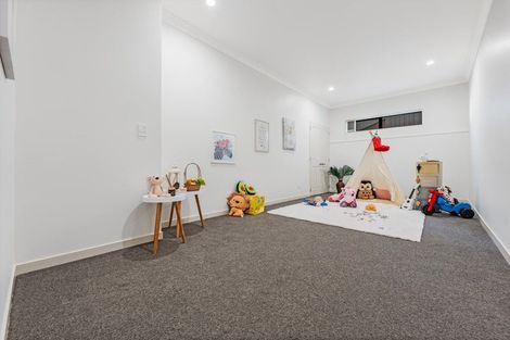 Photo of property in 48 Killybegs Drive, Pinehill, Auckland, 0632