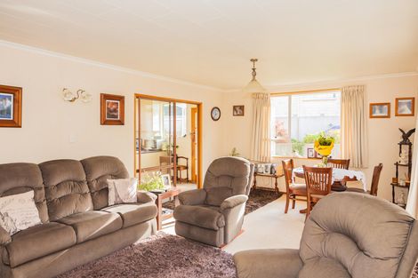 Photo of property in 8b Stuart Street, Holmes Hill, Oamaru, 9401