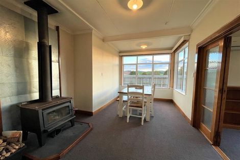 Photo of property in 7 Ovenden Street, Owaka, 9535