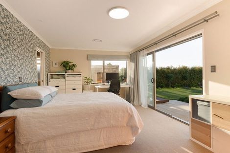 Photo of property in 28 Rexford Heights, Pyes Pa, Tauranga, 3112