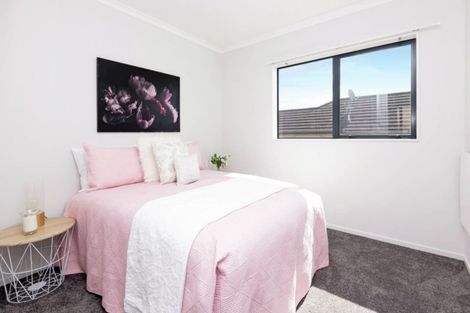 Photo of property in 52 Baverstock Road, Flat Bush, Auckland, 2016